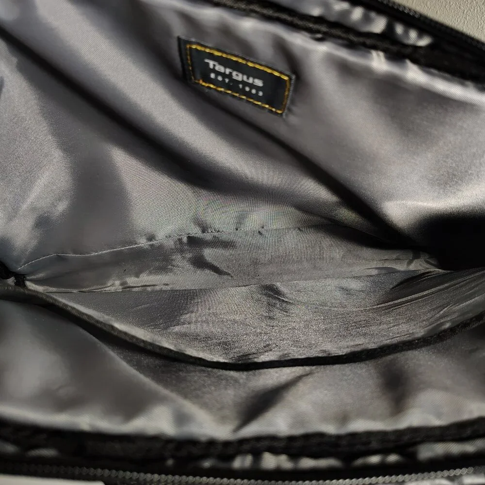 Targus Drifter Carrying Case For 15.6